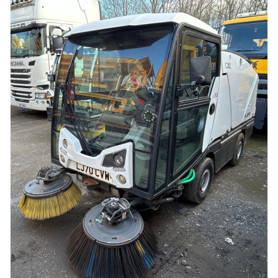 2020 JOHNSTON CX202 ROAD SWEEPER in Compact Sweepers