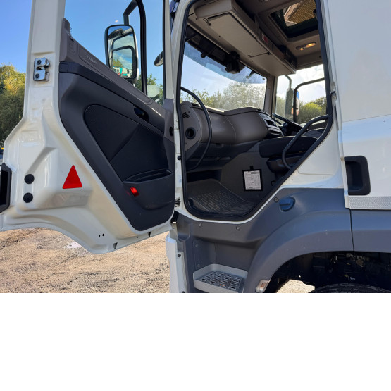 2021 DAF CF320 in Box Vans Rigid Vehicles