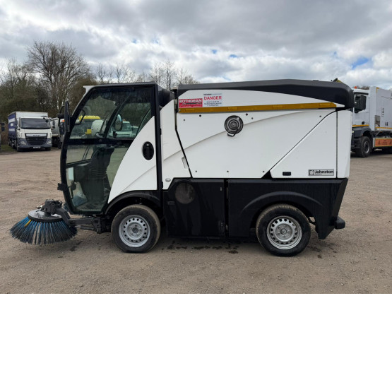2017 JOHNSTON C101 ROAD SWEEPER in Compact Sweepers