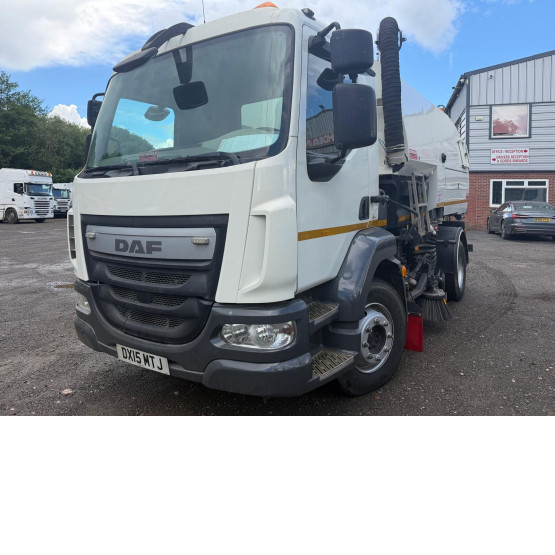 2015 DAF LF220 ROAD SWEEPER in Truck Mounted Sweepers