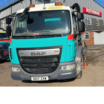2017 DAF LF-230 ROAD SWEEPER