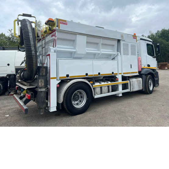 2016 MERCEDES ANTOS 1842L BLUETECH 6 in Other Rigid Vehicles