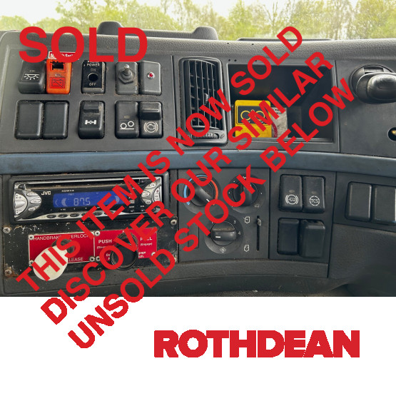 2006 VOLVO FM-300 in Tank Rigid Vehicles