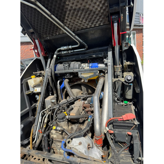 2018 JOHNSTON CX201 in Compact Sweepers