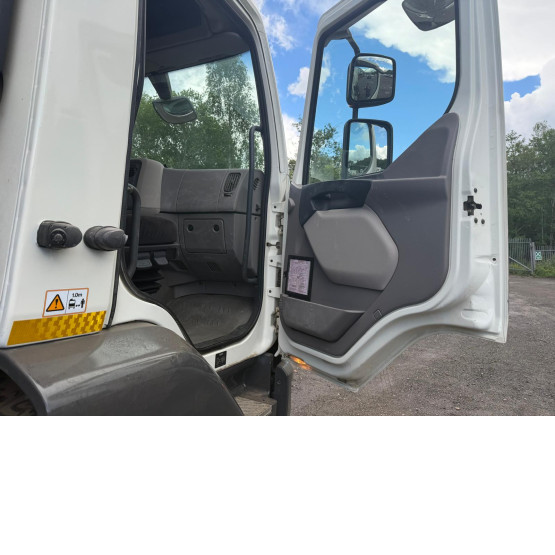 2015 DAF LF220 ROAD SWEEPER in Truck Mounted Sweepers