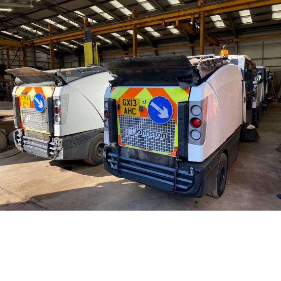 2013 JOHNSTON CX201 ROAD SWEEPER in Compact Sweepers