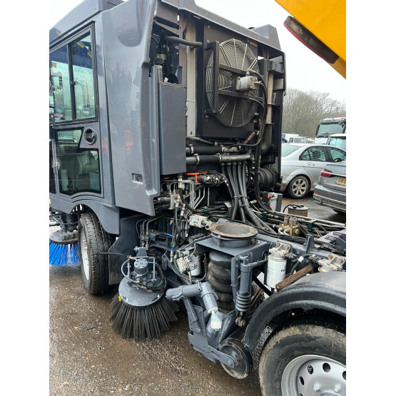 2019 SCARAB M25H in Compact Sweepers