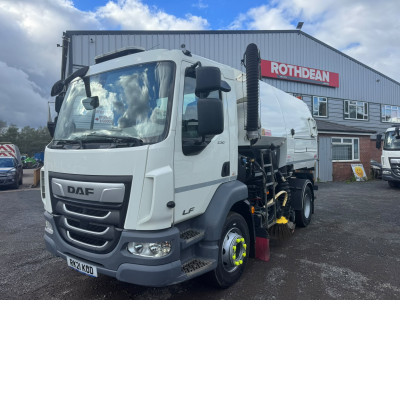 2021 DAF LF230