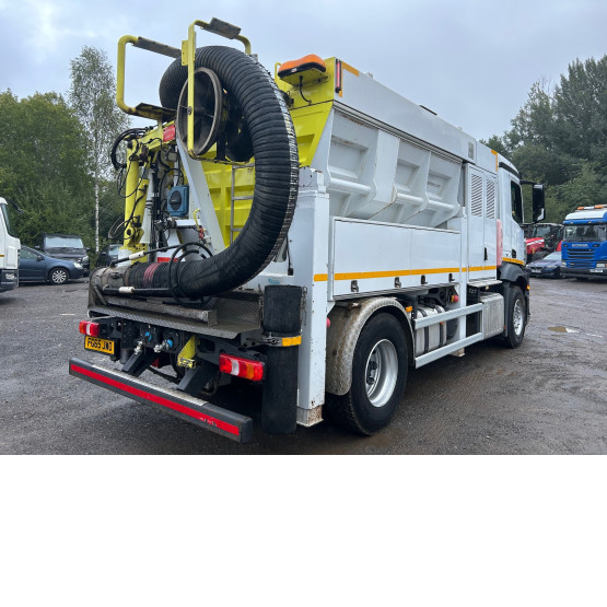 2016 MERCEDES ANTOS 1842 BLUETEC 6 in Gulley Suckers and Jetters