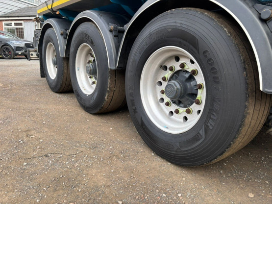 2016 Clayton  in Vacuum Tankers Trailers