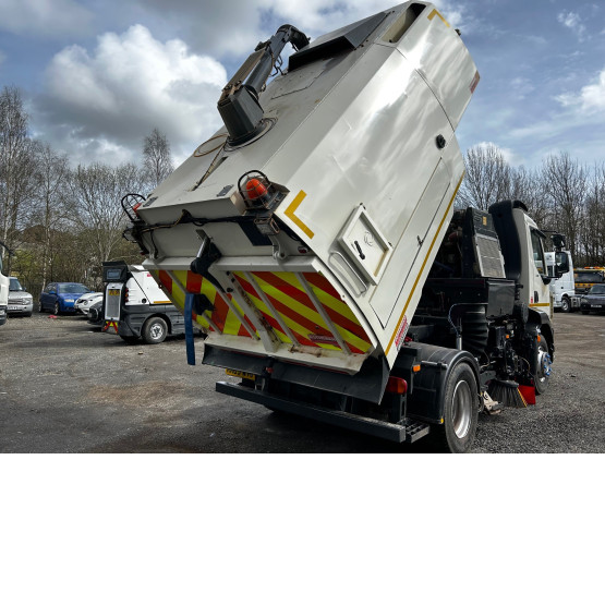 2015 DAF LF220 ROAD SWEEPER in Truck Mounted Sweepers