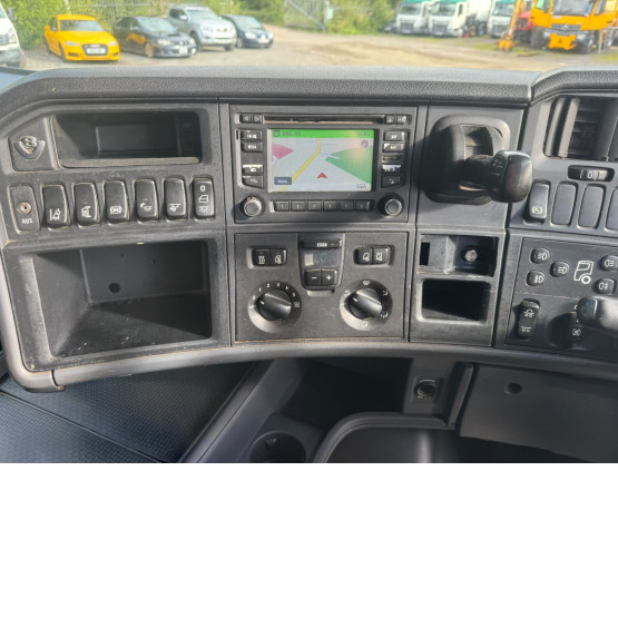 2016 SCANIA R520 TOPLINER V8 in 6x2 Tractor Units
