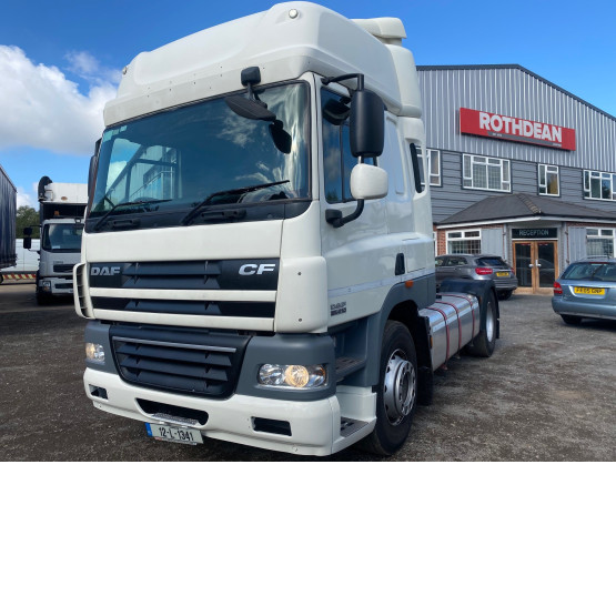 2012 DAF CF85-410 SKY CAB in 4x2 Tractor Units