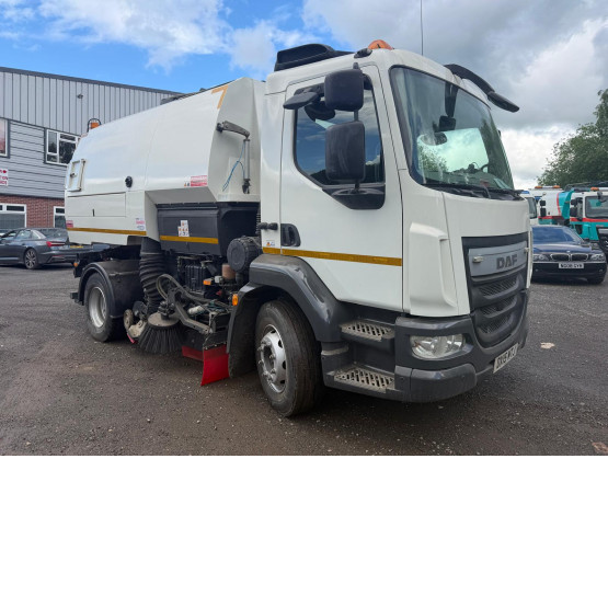 2015 DAF LF220 ROAD SWEEPER in Truck Mounted Sweepers