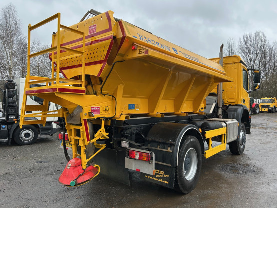 2017 Mercedes Arocs 1824 in Gritters