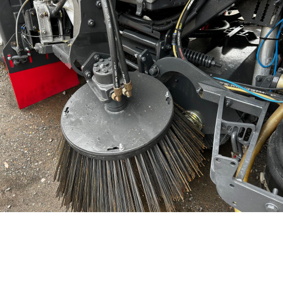 2013 IVECO 150E22 EEV ROAD SWEEPER in Truck Mounted Sweepers