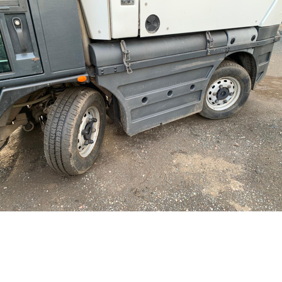 2021 SCHMIDT SWINGO 200 + in Compact Sweepers