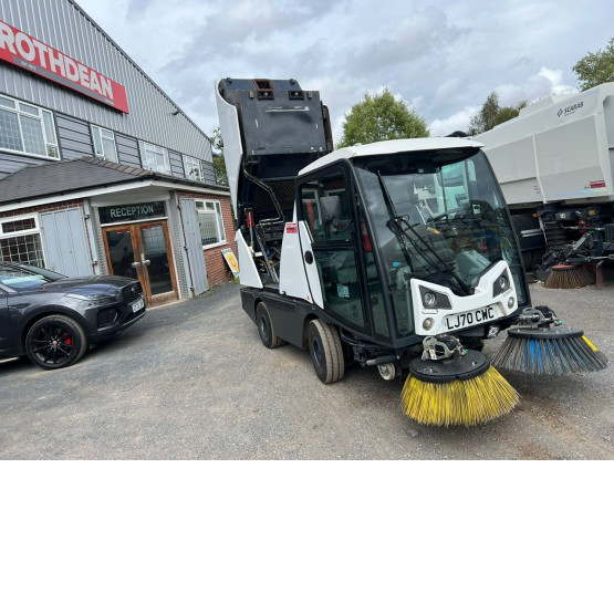 2020 BUCHER  in Compact Sweepers