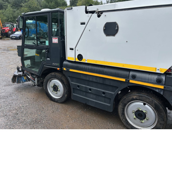 2022 SCHMIDT SWINGO COMPACT 200 in Compact Sweepers
