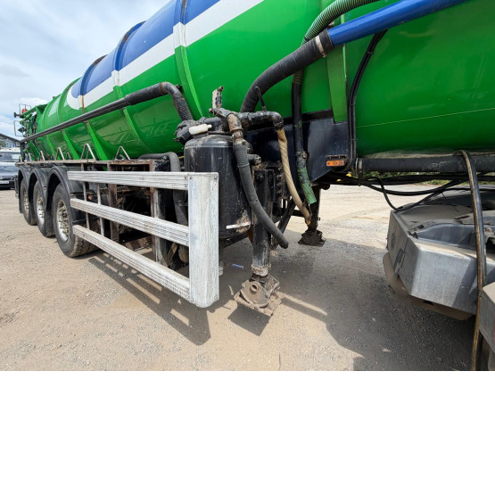 2005 WHALE WASTE TANKER in Vacuum Tankers Trailers