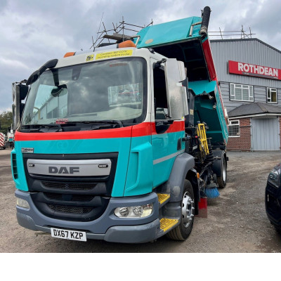 2017 DAF LF230 ROAD SWEEPER