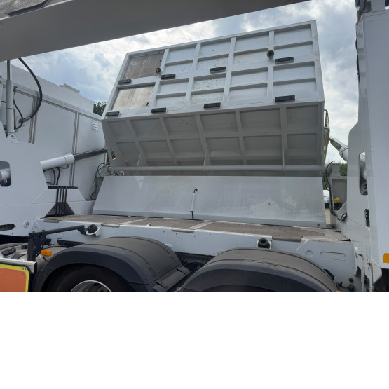 2017 MERCEDES Antos 2542 in Vacuum Excavators