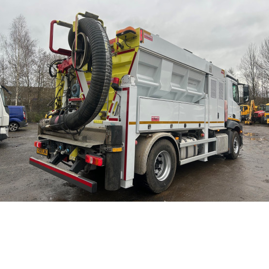 2016 MERCEDES ANTOS 1842 BLUETEC 6 in Gulley Suckers and Jetters