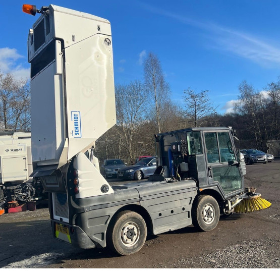 2016 SCHMIDT SWINGO 200+ ROAD SWEEPER in Compact Sweepers