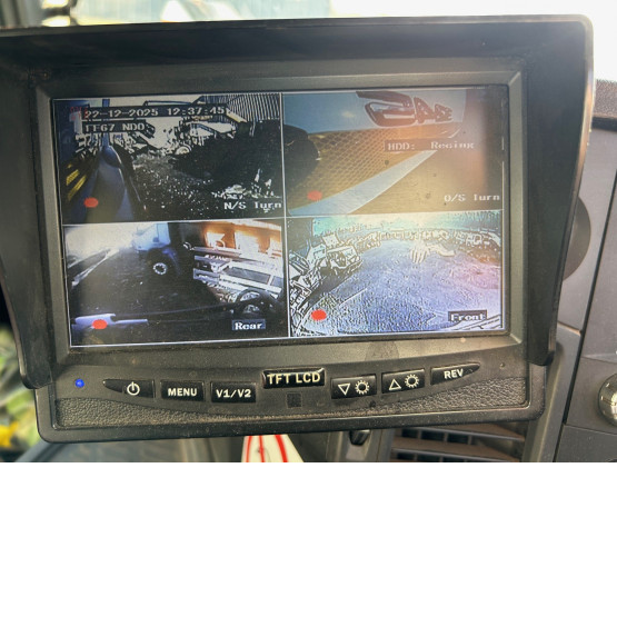 2017 MERCEDES RSP VACUUM EXCAVATOR ESE 6RD 8000L in Gulley Suckers and Jetters