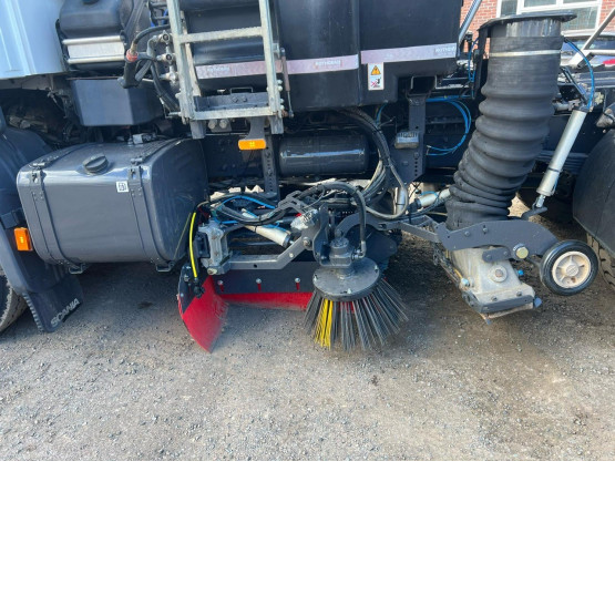 2015 SCANIA P280 ROAD SWEEPER in Truck Mounted Sweepers