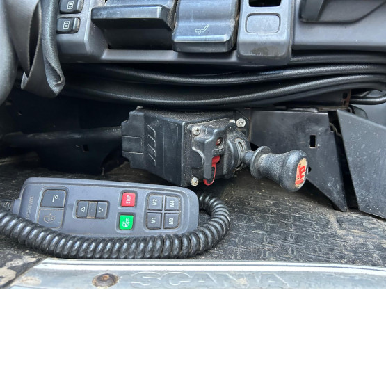 2016 SCANIA R520 TOPLINER V8 in 6x2 Tractor Units