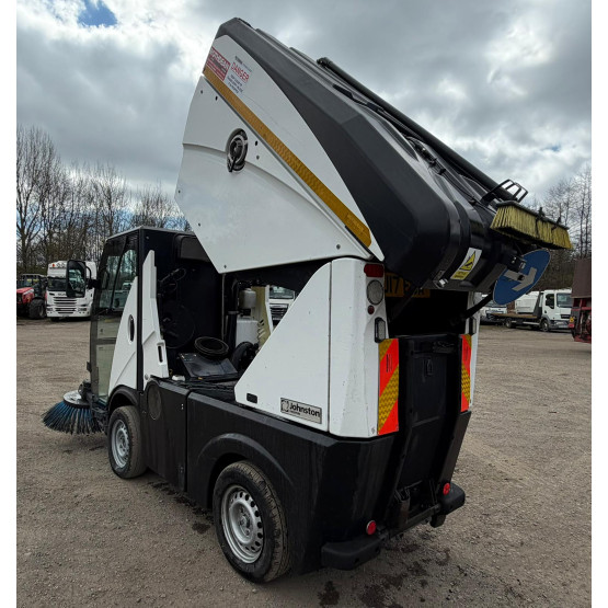 2017 JOHNSTON C101 ROAD SWEEPER in Compact Sweepers