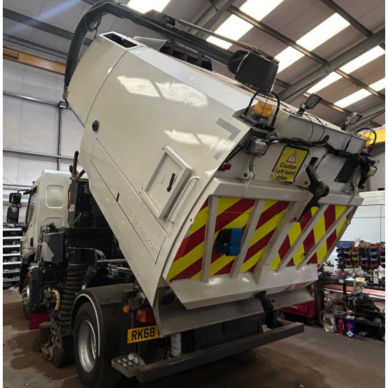 2018 DAF LF-230 in Truck Mounted Sweepers
