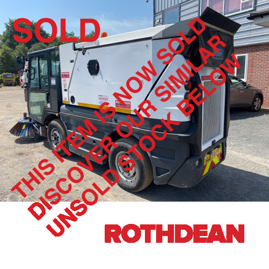 2017 SCHMIDT SWINGO ROAD SWEEPER in Compact Sweepers