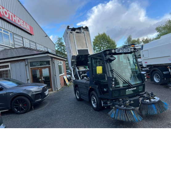 2021 SCHMIDT SWINGO 200 + in Compact Sweepers
