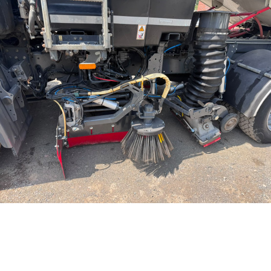 2019 DAF / JOHNSTON LF 230 FA in Truck Mounted Sweepers