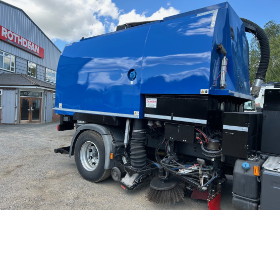 2018 SCANIA G320 ROAD SWEEPER in Truck Mounted Sweepers