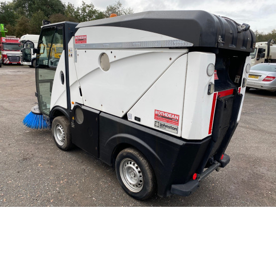 2014 JOHNSTON C101 ROAD SWEEPER in Compact Sweepers