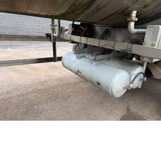 2009 Crossland GP TANKER in Food & Chemical Tankers Trailers