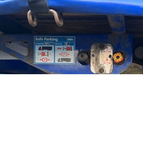 2017 SDC  in Curtain Siders Trailers