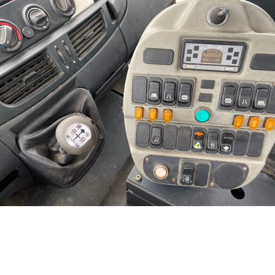 2011 IVECO EUROCARGO 150E22 EEV ROAD SWEEPER in Truck Mounted Sweepers