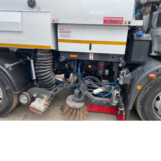 2011 IVECO EUROCARGO 150E22 EEV ROAD SWEEPER in Truck Mounted Sweepers