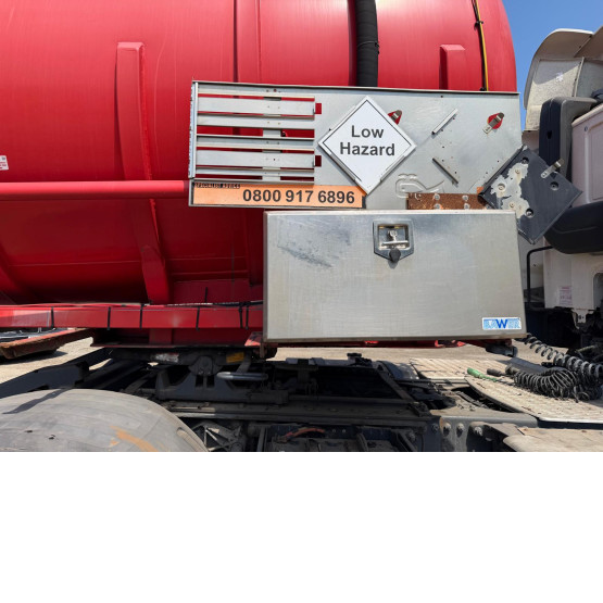 2003 WHALE WASTE DISPOSAL TANKER in Food & Chemical Tankers Trailers