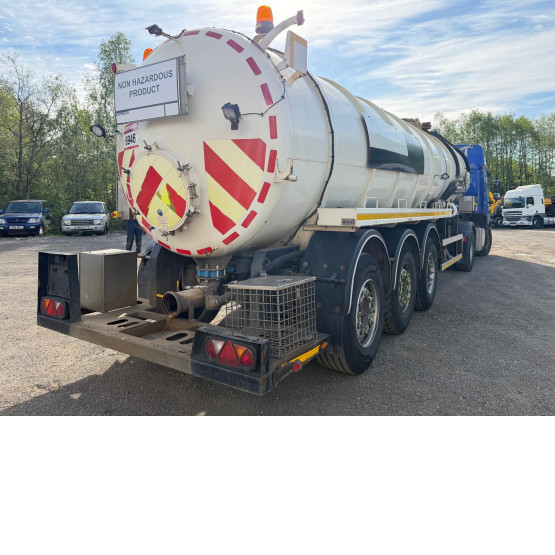 2013 WHALE VACUUM TANKER in Vacuum Tankers Trailers