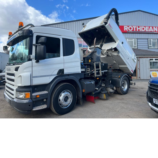 2015 SCANIA P280 ROAD SWEEPER in Truck Mounted Sweepers