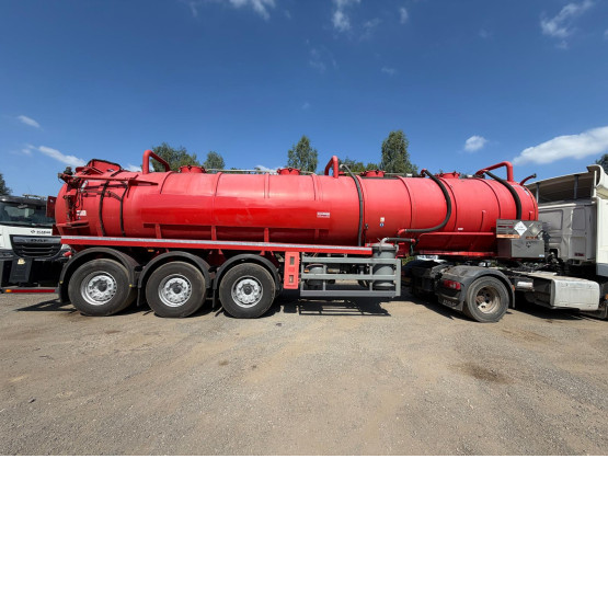 2003 WHALE WASTE DISPOSAL TANKER in Food & Chemical Tankers Trailers