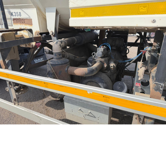 2013 WHALE VACUUM TANKER in Vacuum Tankers Trailers