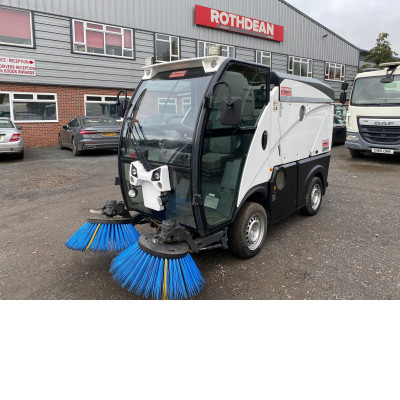 2014 JOHNSTON C101 ROAD SWEEPER