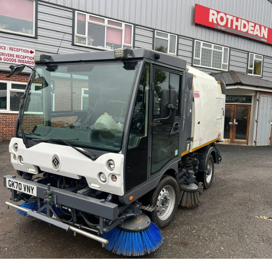 2020 SCARAB M25H in Compact Sweepers