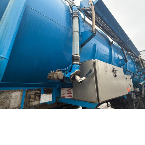 2009 WHALE VACUUM TANKER in Vacuum Tankers Trailers